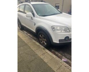 Chevrolet Chevrolet Captiva 2.4 LT EcoLogic 4WD 7-Sitzer LT Gebrauchtwagen