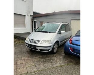 VW Volkswagen Sharan 1.9TDI tiptronic Tüv AHK Automat Gebrauchtwagen