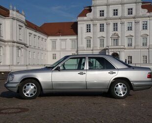 Mercedes-Benz Mercedes-Benz 220 Gebrauchtwagen