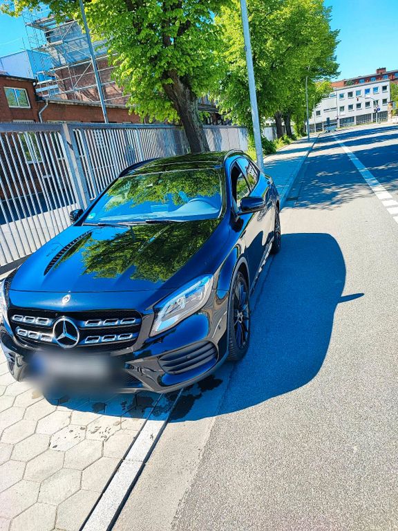 GLA AMG