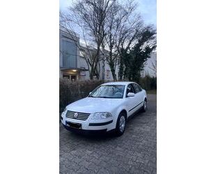 VW Volkswagen Passat 2.0 Auto Basis Basis Gebrauchtwagen