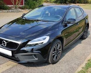 Volvo Volvo V40 Cross Country D2 Momentum Gebrauchtwagen