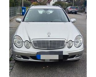 Mercedes-Benz Mercedes-Benz E 200 KOMPRESSOR T CLASSIC Classic Gebrauchtwagen