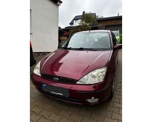 Ford Ford Focus 1,8 Ghia Gebrauchtwagen