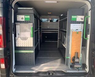 Renault Renault Trafic Kasten L2 LANG Komfort Bott Regale Gebrauchtwagen