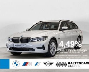 BMW BMW 330e Touring Advantage PDC SHZ NAVI W-LAN LED Gebrauchtwagen