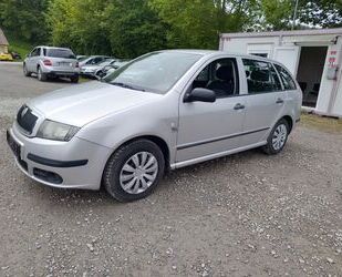 Skoda Skoda Fabia Combi 1.2 Classic+KLIMA+EURO 4+AHK Gebrauchtwagen