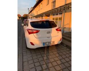 Hyundai Hyundai i30 blue 1.4 Gebrauchtwagen