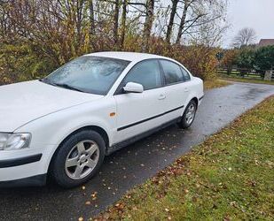 VW Volkswagen Passat 1.8 Comfortline Comfortline Gebrauchtwagen