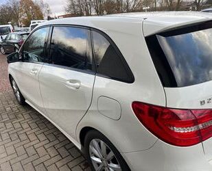 Mercedes-Benz Mercedes-Benz B 200 ,Panoramadach,Navi,Teilleder,B Gebrauchtwagen