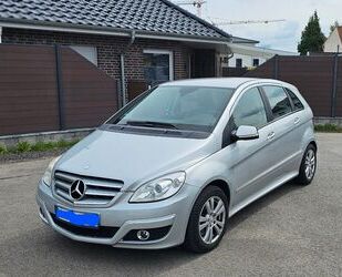 Mercedes-Benz Mercedes-Benz B 180 CDI -B180 CDI*LEDER*AUTOMATIK* Gebrauchtwagen