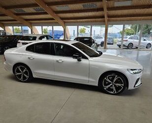 Volvo Volvo S60 Lim. Ultimate Dark mild Hybrid Gebrauchtwagen