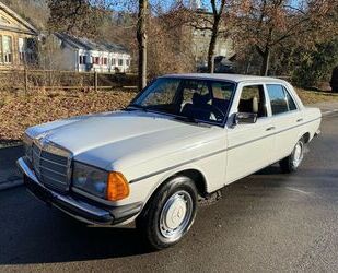 Mercedes-Benz Mercedes-Benz 250 W123 Limousine erst 96200 KM TüV Gebrauchtwagen