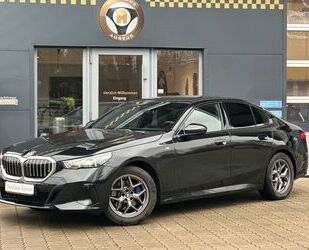 BMW BMW 520 d M Sport*AHK*LED*KAMERA*ACC*NAVI*SOUNDSYS Gebrauchtwagen