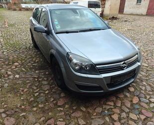 Opel Opel Astra 1.7 CDTI 74kW - grau - 363tkm - Stoff Gebrauchtwagen