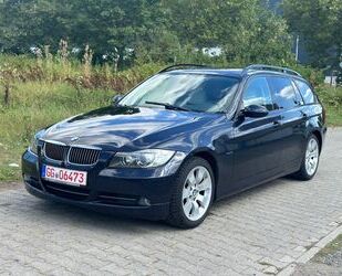 BMW BMW 330 Baureihe 3 Touring 330i xDrive*AUTOMATIK Gebrauchtwagen