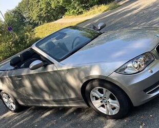 BMW BMW 118i Cabrio Automatik - gepflegt, 2. Hand, 89t Gebrauchtwagen