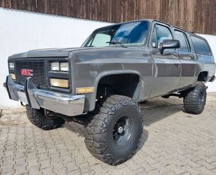 Chevrolet Chevrolet GMC Suburban *Monstertruck*4x4* Gebrauchtwagen