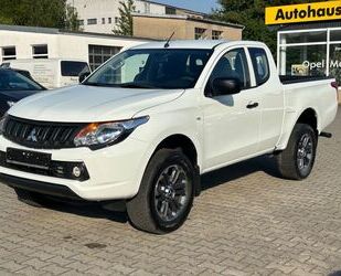 Mitsubishi Mitsubishi L200 Basis Club Cab 4WD Gebrauchtwagen