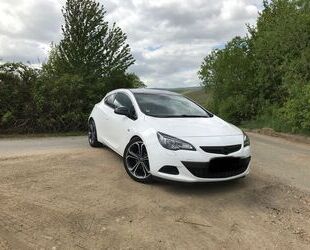 Opel Opel Astra J GTC 2.0 CDTI 215ps Gebrauchtwagen