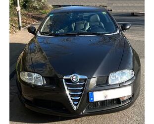 Alfa Romeo Alfa Romeo GT 3.2 V6 24V Distinctive, top gepflegt Gebrauchtwagen