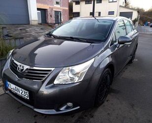 Toyota Toyota Avensis Combi Edition 1.8 Gebrauchtwagen