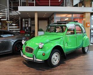 Citroen Citroën 2 CV6 Club Ente grün 