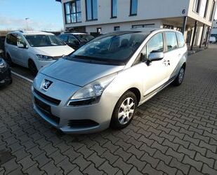 Peugeot Peugeot 5008 1.6 Tendance 120 VTi Klima AHK Silber Gebrauchtwagen