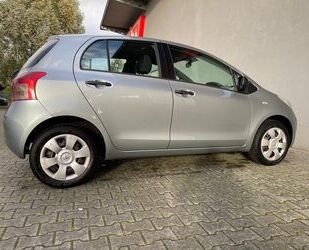 Toyota Toyota Yaris 1,3-l-VVT-i Gebrauchtwagen