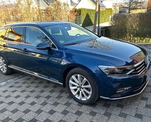 VW Volkswagen Passat Variant R-Line 2.0 TDI DSG/AHK/G Gebrauchtwagen