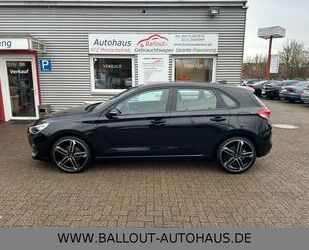 Hyundai Hyundai i30*1.HAND*KLIMA*TEMPO*LED*SPUR*GARANTIE*E Gebrauchtwagen