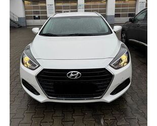 Hyundai Hyundai i40 1.7 CRDi 85kW blue Trend Trend Gebrauchtwagen