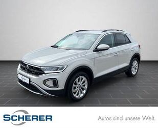 VW Volkswagen T-Roc 1,5 TSI Life DSG Navi/AHK/LED/Par Gebrauchtwagen