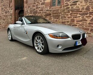 BMW BMW Z4 2.2i**Garagenwagen*top Zustand Gebrauchtwagen