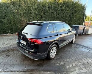 VW Volkswagen Tiguan Allspace 2.0 TDI SCR DSG IQ.DRIV Gebrauchtwagen