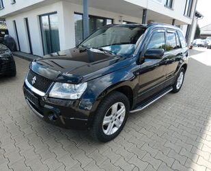 Suzuki Suzuki Grand Vitara 2,0 Allrad 4x4 Klima AHK Schwa Gebrauchtwagen