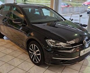 VW Volkswagen Golf SOUND 1,5TSI LED Navi DYN Sitzh Gebrauchtwagen