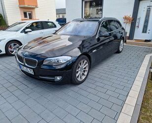 BMW BMW 530 Baureihe 5 Touring 530d xDrive*Leder*Pano Gebrauchtwagen