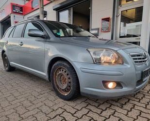 Toyota Toyota Avensis Kombi 2.0 D-4D Travel HU 03/26 Gebrauchtwagen