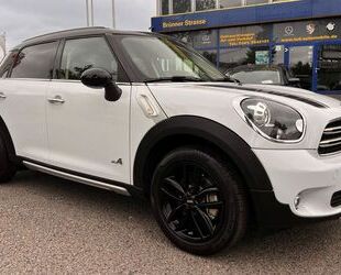 Mini MINI COOPER Countryman All4 *NAVI*Bi-Xenon*Teilled Gebrauchtwagen