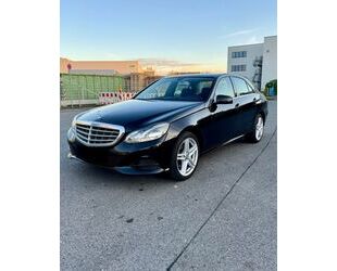 Mercedes-Benz Mercedes-Benz E 200 E -Klasse Lim. BlueTec Automat Gebrauchtwagen