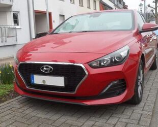 Hyundai Hyundai i30 1.6 CRDi Fastback, neuer TÜV Gebrauchtwagen