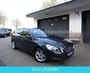 Volvo Volvo V60 Momentum D4 Aut. KLIMA+NAVI+XENON+TEMPOM Gebrauchtwagen