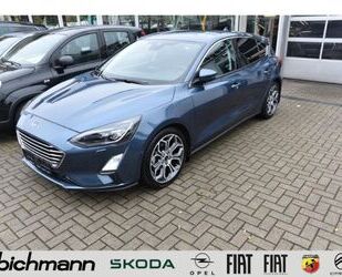 Ford Ford Focus Titanium Apps LED 18 DAB AHKa PDCv/h RC Gebrauchtwagen