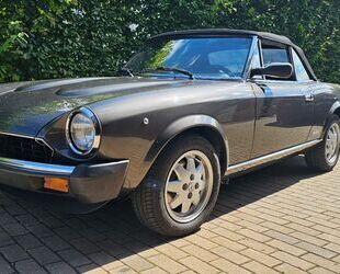 Fiat Fiat 124 Spider Pininfarina Gebrauchtwagen