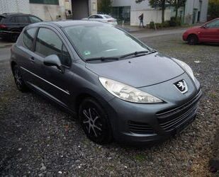 Peugeot Peugeot 207 99G*Klima*AHK* Gebrauchtwagen