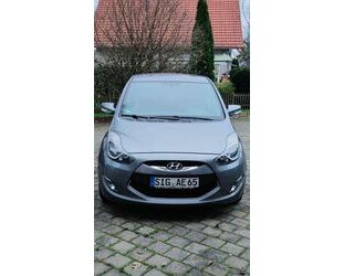 Hyundai Hyundai ix20 1.6 FIFA World Cup EDITION Gold Aut. Gebrauchtwagen