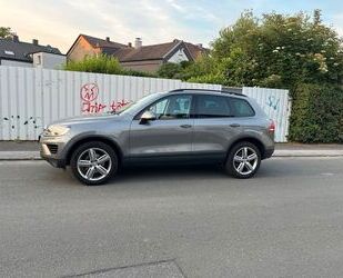 VW Volkswagen Touareg 3.0 V6 TDI , AHK, Navi, Standhe Gebrauchtwagen