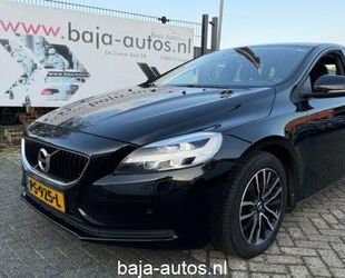 Volvo Volvo V40 D2 Momentum*PS-925-L* Gebrauchtwagen