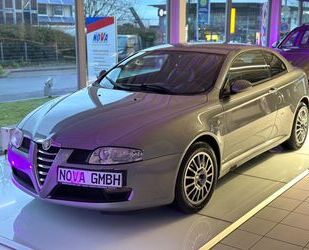 Alfa Romeo Alfa Romeo GT 1.9 JTD 16V*BOSE*LEDER*NAVI*PDC*SZH* Gebrauchtwagen